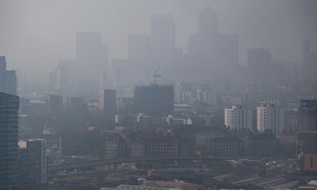ir pollution hanging in the air and lowering visibility in London