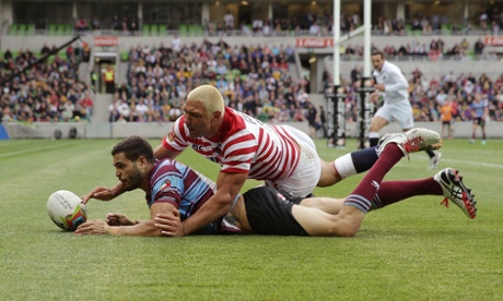 The Moment: England's Ryan Hall attempts to touch down after Greg Inglis batted the ball backwards. Photo by Mark Metcalfe/Getty Images.