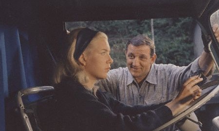 Marie Dubois and Lino Ventura in Les Grandes Gueules (The Wise Guys, 1965).