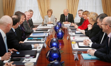 The first meeting of the new gender-equal Scottish cabinet. 