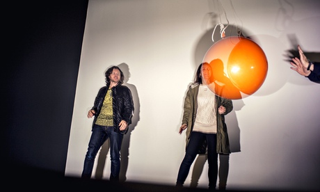 Julio Le Parc serpentine london exhibition unstable floor with pulsating light