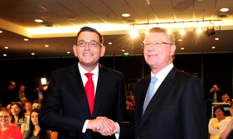 Victorian State leaders Premier Denis Napthine (right) and Opposition Leader Daniel Andrews prepare to debate and field questions from the general public in Frankston, Wednesday, Nov. 19, 2014. (AAP Image/Tracey Nearmy) NO ARCHIVINGDEBATEDEBATINGELECTIONELECTIONSSTATE LEADERSVICTORIAVICTORIAN