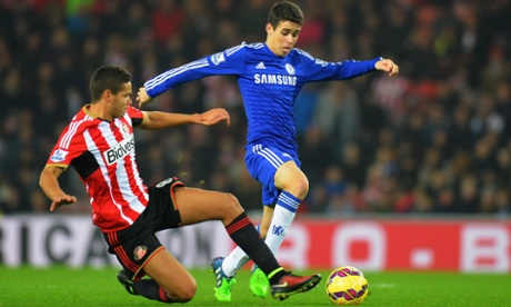Jack Rodwell tackles Oscar.