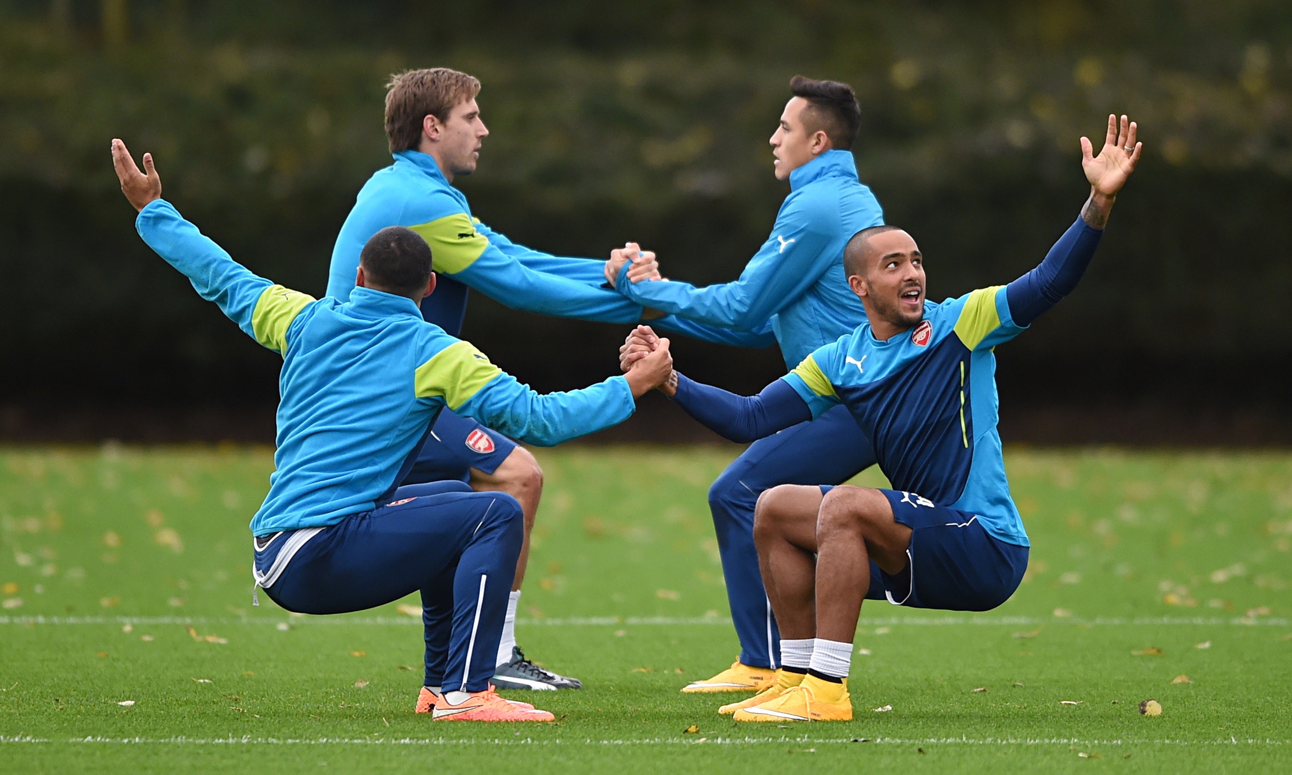 new arsenal training top