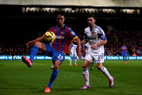 Marouane Chamakh causing early problems for the Sunderland defence.