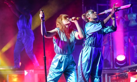 The Knife loving road life.