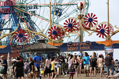Images of Brooklyn by William Klein.