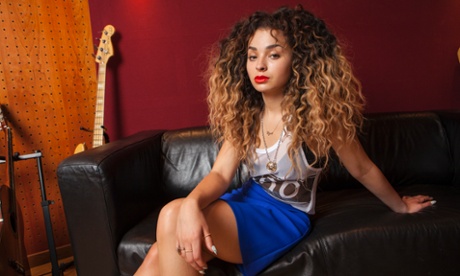 ella eyre