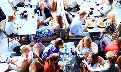 Tjuvholmen new district, Bryggegangen cafe and restaurant area, Oliva Pizzeria restaurant