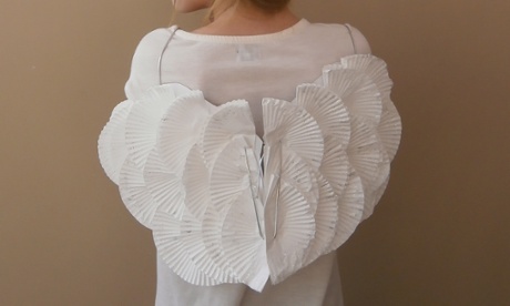 Angel wings with star