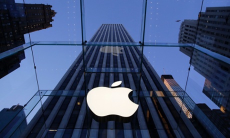 caught in a pincer of disagreements between three Apple executives