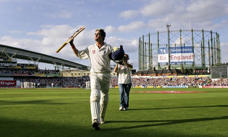 Kevin Pietersen acknowledges the crowd on the last day of the Oval test against Australia in 2005.