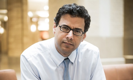 Atul Gawande, the American surgeon, author, and New Yorker essayist.
