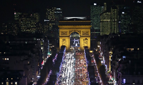Picture of the Champs Elysees and Triump