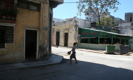 In Havana, a game of baseball can break out, anywhere at anytime. 