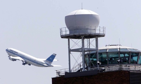 air-traffic-control-heathrow