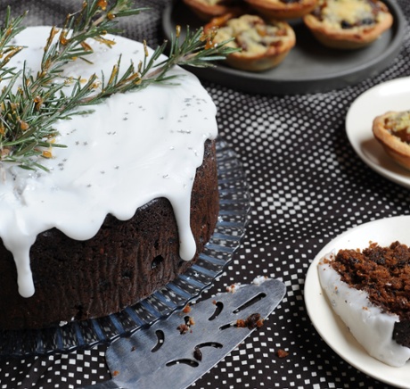 Ruby bakes fig and ale christmas cake. 