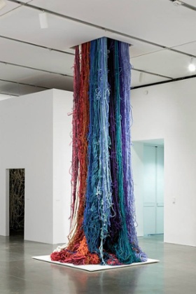 Sheila Hicks, Pillar of Inquiry/Supple Column, 2013–14