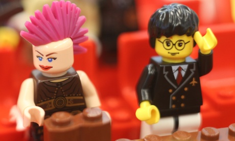 Penny Wong (left) and a comparatively bookish Stephen Conroy get in on the action