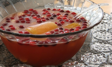 A bowl of punch