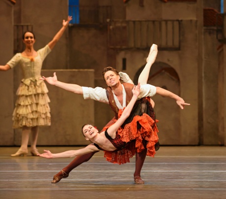 Natalia Osipova in the role of Kitri with Matthew Golding.