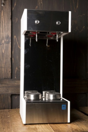 Enomatic wine machine