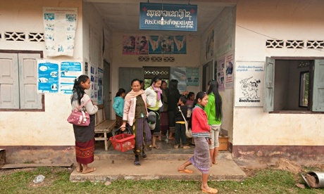 MDG : Contraception in Laos : Public health clinic Muang Ngoi village 