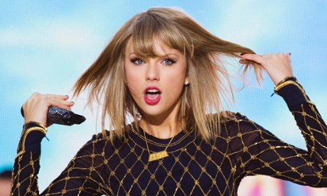 The Guide's lip-reading specialist has confirmed Taylor in this picture is in fact saying 