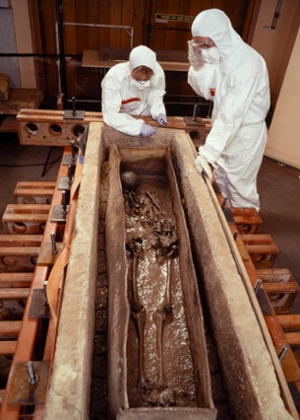 The Roman Lady's coffin is opened at The Museum of London in 1999