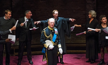 Tim Pigott-Smith (Charles) in King Charles lll by Mike Bartlett @ Wyndhams Theatre. Directed by Rupert Gould.(Opening 11-09-14) Tristram Kenton 09/14(3 Raveley Street, LONDON NW5 2HX TEL 0207 267 5550  Mob 07973 617 355)email: tristram@tristramkenton.comking charles lllwyndhamsbraybenchrisgouldinghatendijamesleicesterpigott-smithrobertsonrowesampsonsteenwilson