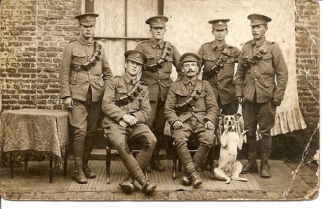 ww1 army picture with a dog