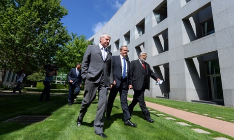 Labor's Bill Shorten, Brendan O'Connor and Kim Carr at the press conference for Toyota.