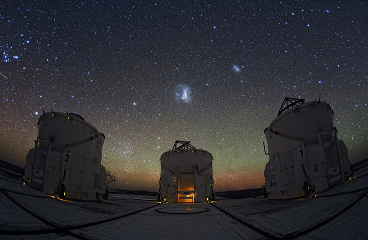 A Month in Space: ESO's Paranal Observatory in Chile