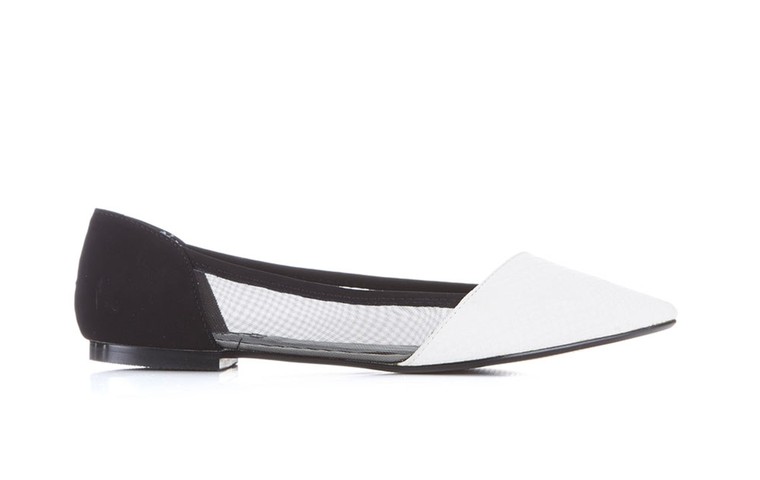 Pointed Flats: Monochrome flat