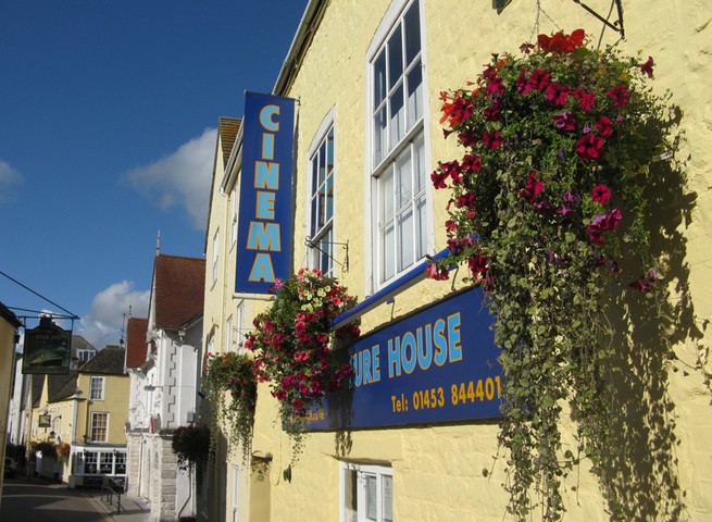GuardianWitness Cinemas: Wotton Electric Picture House