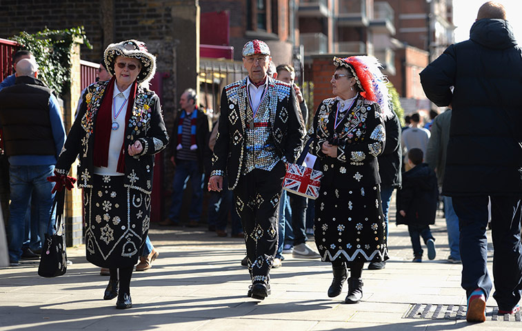 saturday's matches: Pearly King and Queens