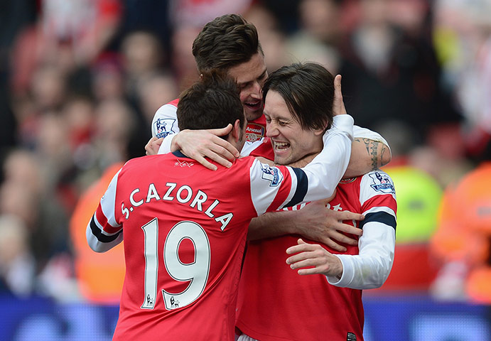 saturday's matches 2: Arsenal celebrate