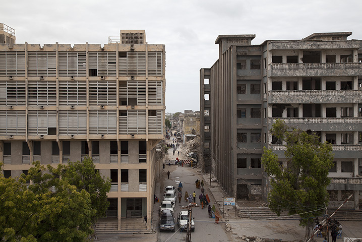 Mogadishu - Lost Moderns: Office buildings, Shingani district