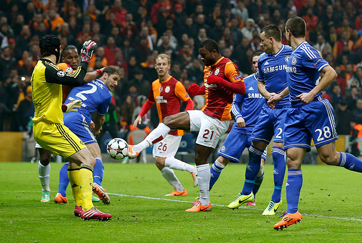 galatasary v chelsea: Aurelian Chedjou