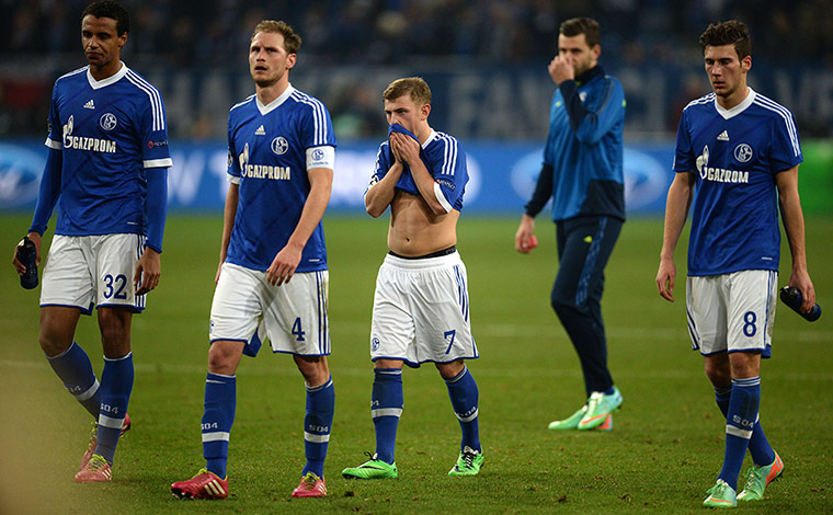 madrid drubbing: Dejected Schalke players