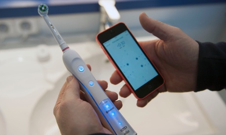The Oral-B SmartSeries electric toothbrush at MWC 2014