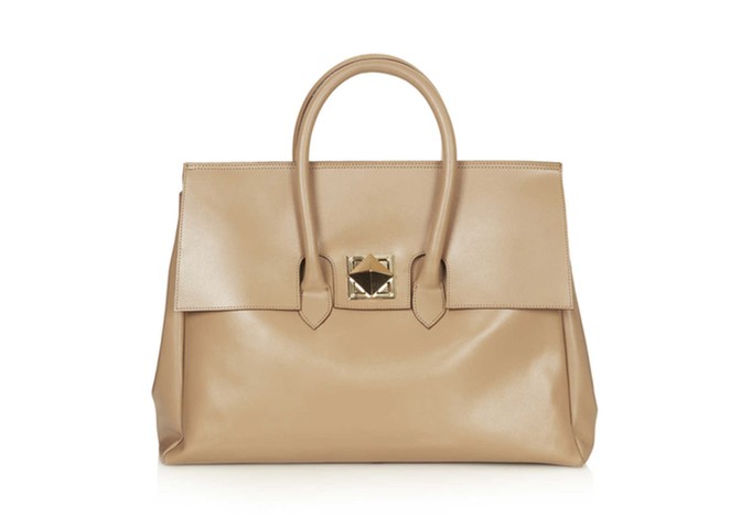 20 affordable handbags: Affordable handbags - oversized camel colour leather bag by Topshop