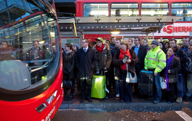 Queues for buses at Victoria.