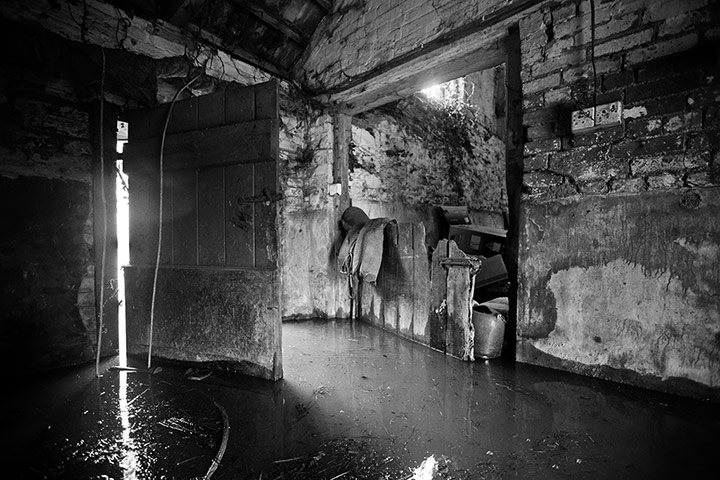 Somerset floods: A stable in Moorland