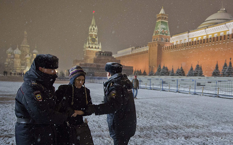 20 Photos: Interior Ministry members detain a gay rights activist in Moscow