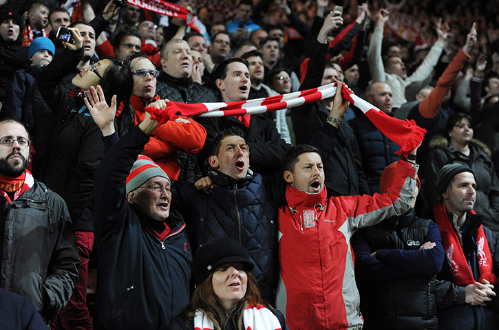 saturday roundup: Liverpool fans celebrate