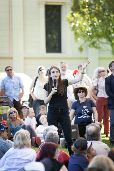 2014 Adelaide Biennial: Patricia Piccinini's Skywhale