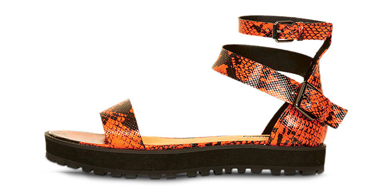 Flat sandals: : Flat sandals: 