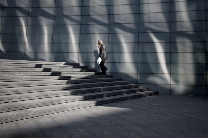 Big Picture: Square Mile: London's square mile, Office worker climbing stairs