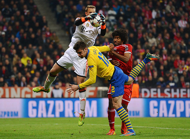 sport --: FC Bayern Muenchen v Arsenal - UEFA Champions League Round of 16